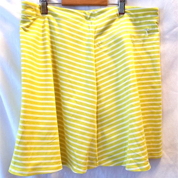 Nike Golf Dresses & Skirts - NWT Nike Golf Skirt Skort M Pockets 456164 Dri-Fit DISCOUNT SHIPPING!!